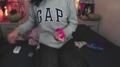 Angelika Rouge online show from November 2025 05:23:02 PM