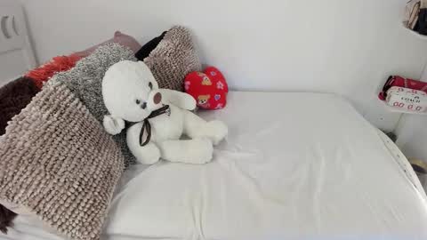 angeline online show from February 2026 06:34:02 PM