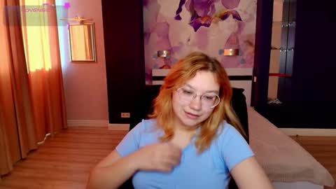 AngelinaLow online show from February 2026 12:32:01 PM