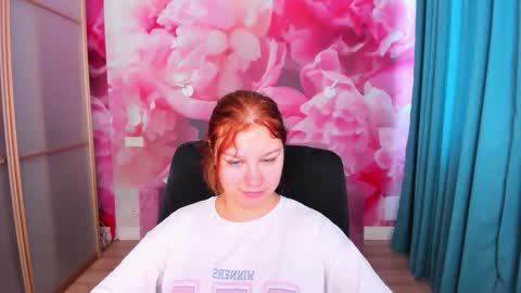 AngelinaLow online show from June 2026 05:33:02 AM