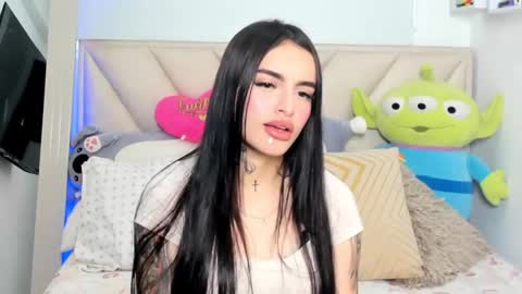 Angeline Smith  online show from February 2025 07:30:01 PM