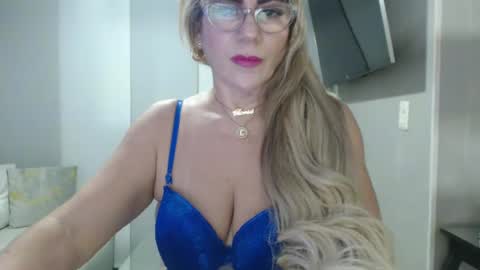 Snapshot of angelinna_12 chatting on September 2025 02:02:01 AM angelinna_12 online show from September 2025 02:02:01 AM