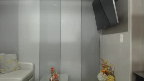 Snapshot of angelinna_12 chatting on September 2025 04:04:02 AM angelinna_12 online show from September 2025 04:04:02 AM