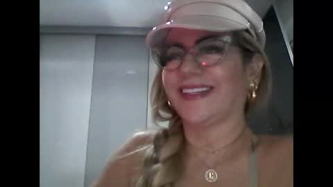 Snapshot of angelinna_12 chatting on September 2025 05:00:01 AM angelinna_12 online show from September 2025 05:00:01 AM