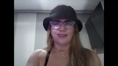 Snapshot of angelinna_12 chatting on September 2025 04:27:02 AM angelinna_12 online show from September 2025 04:27:02 AM