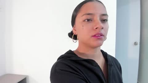 A F R O D I T A online show from December 2025 11:05:01 AM