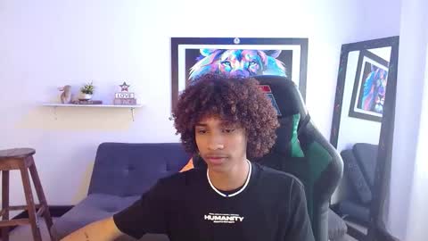 Angel online show from October 2025 08:25:01 PM