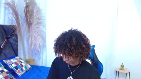 Angel online show from November 2025 08:09:01 PM