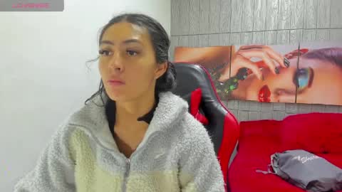 Snapshot of angell_cooper8 chatting on April 2026 12:11:02 PM Angell cooper8 online show from April 2026 12:11:02 PM