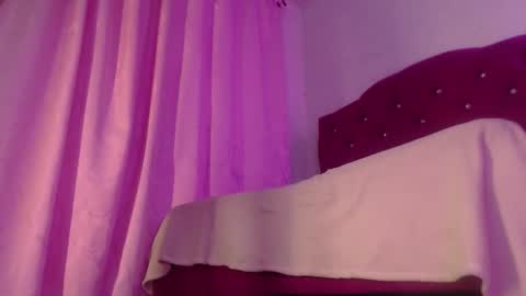 Snapshot of angellike_doll chatting on January 2025 10:18:01 PM Angellike online show from January 2025 10:18:01 PM