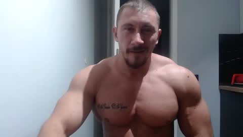 Snapshot of angelofit chatting on September 2025 06:57:02 PM ------- SEX SHOW WITH GUYS AND GIRLS MUSCLE SHOW online show from September 2025 06:57:02 PM