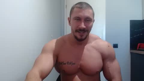 Snapshot of angelofit chatting on October 2025 12:25:02 PM ------- SEX SHOW WITH GUYS AND GIRLS MUSCLE SHOW online show from October 2025 12:25:02 PM