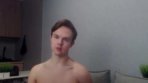 Angel online show from March 2026 06:01:02 PM