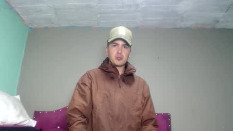 Snapshot of angels_0001 chatting on June 2026 07:21:01 AM angels_0001 online show from June 2026 07:21:01 AM