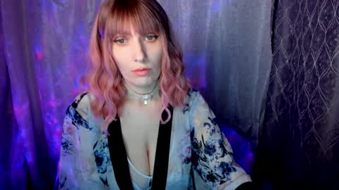 Angie online show from January 2025 09:43:02 PM