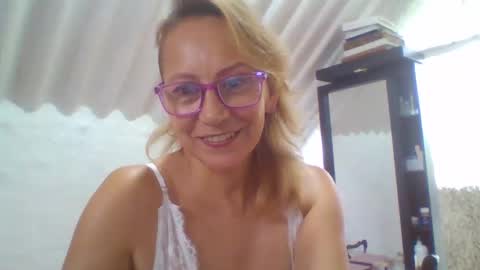 angelycute476334 online show from February 2026 07:52:02 PM