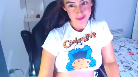 IG angie dreamgirl01 online show from December 2024 09:52:01 PM