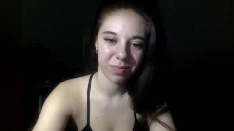 Snapshot of angle_cute05 chatting on May 2026 09:09:02 PM Angel Cute online show from May 2026 09:09:02 PM