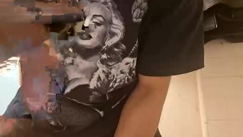 angrychicks83 online show from February 2026 01:40:01 PM