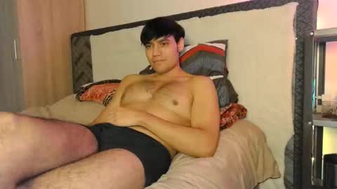 Snapshot of angrydeimos chatting on February 2025 04:18:02 AM Deimos online show from February 2025 04:18:02 AM