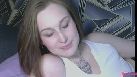 Snapshot of ani_eww chatting on February 2026 08:18:01 PM Anne online show from February 2026 08:18:01 PM