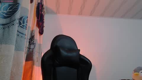 Snapshot of aniie_sweet4u chatting on May 2026 11:27:02 AM ANIIE online show from May 2026 11:27:02 AM