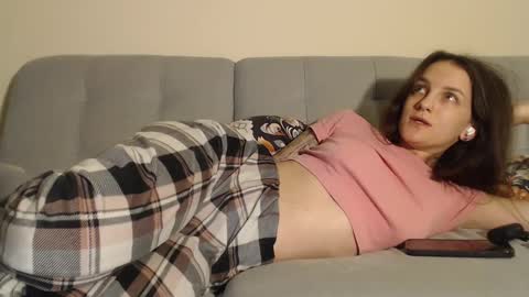 Alice online show from December 2024 02:01:02 AM