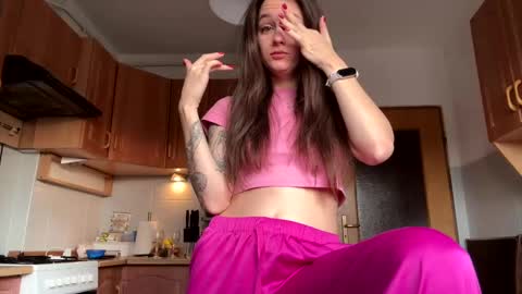 Alice online show from January 2025 10:00:01 AM