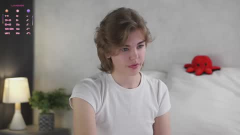 AnishaVivo online show from December 2025 12:47:02 PM