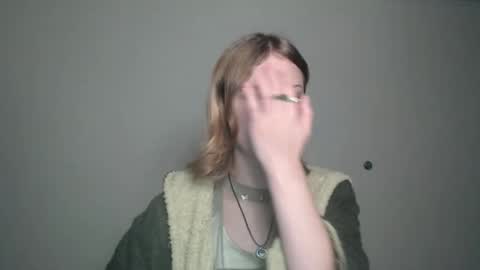 Snapshot of anisiaaa_lovesyou chatting on October 2025 07:12:02 PM Anisia online show from October 2025 07:12:02 PM