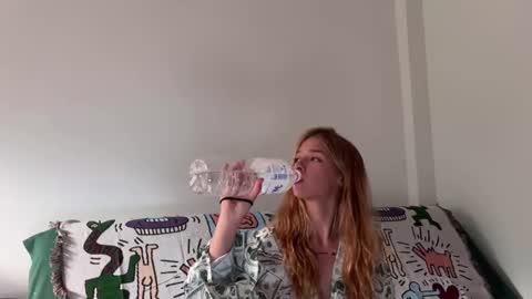 Snapshot of anita__hills chatting on December 2024 10:48:01 AM anita__hills online show from December 2024 10:48:01 AM