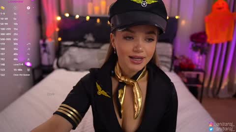 Im Anita thumb up me please its important online show from October 2025 09:39:02 PM