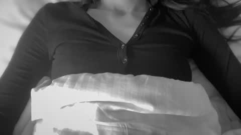 Snapshot of anje_forsexytime chatting on April 2026 04:45:02 PM Anje online show from April 2026 04:45:02 PM