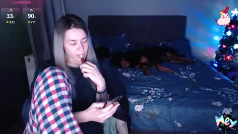 Anadirectgirl online show from December 2024 06:16:01 PM