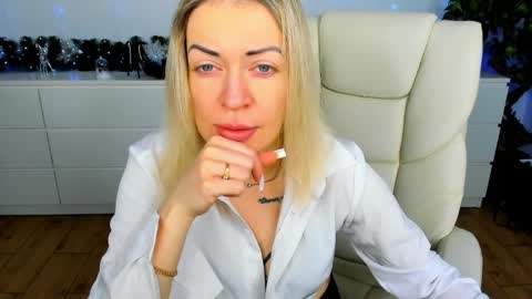 anna_snow9 online show from December 2025 06:31:01 AM