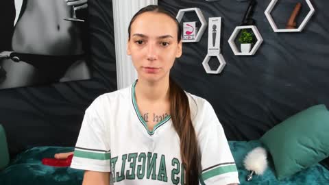 annabishop online show from January 2025 03:37:01 AM