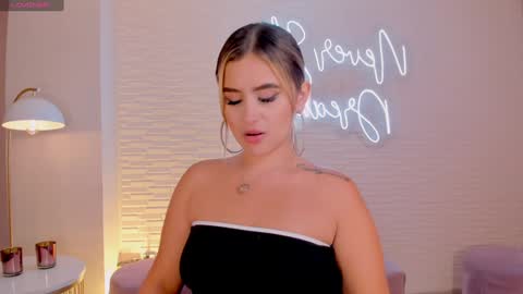 Anna Brooks  online show from January 2025 07:24:01 PM