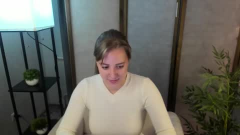 annagrees1 online show from September 2025 08:31:02 AM