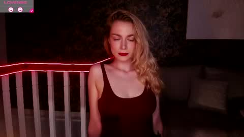 Snapshot of annakarenina__ chatting on July 2026 07:05:01 PM Goddess Anna online show from July 2026 07:05:01 PM