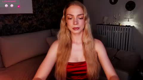 Snapshot of annakarenina__ chatting on July 2026 07:32:01 PM Goddess Anna online show from July 2026 07:32:01 PM