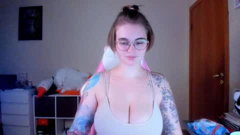 AnnaRoading online show from February 2025 09:10:01 PM