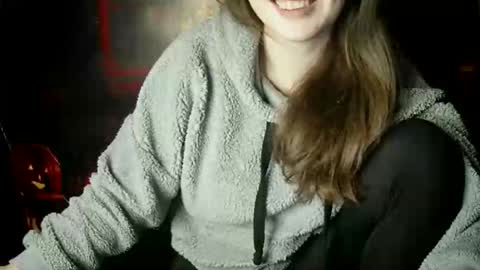 Bella online show from October 2025 05:13:02 PM