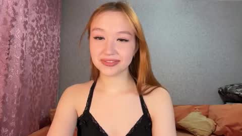 anne_blossomm online show from February 2026 04:12:02 PM
