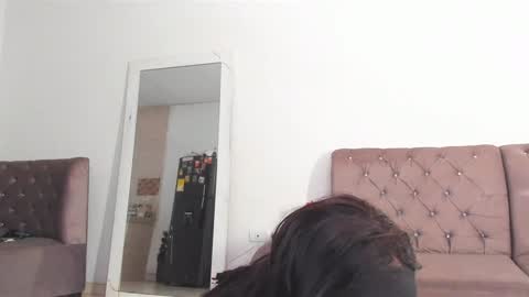 Annie  online show from January 2025 12:39:01 PM