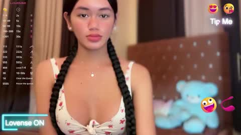 Snapshot of annedee_ chatting on February 2025 01:44:02 AM Kim online show from February 2025 01:44:02 AM