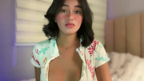 Snapshot of annedee_ chatting on October 2025 04:37:01 PM Kim online show from October 2025 04:37:01 PM