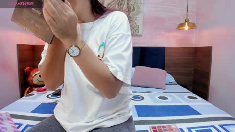 Snapshot of annedixie chatting on February 2025 03:12:02 AM Anne online show from February 2025 03:12:02 AM