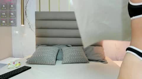 Snapshot of annedixie chatting on September 2025 03:07:02 AM Anne online show from September 2025 03:07:02 AM