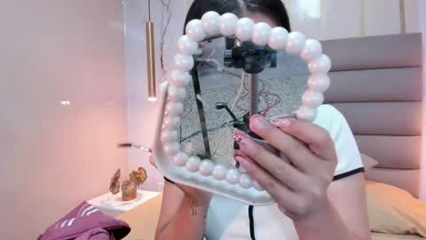 Snapshot of annedixie chatting on October 2025 03:31:02 AM Anne online show from October 2025 03:31:02 AM