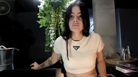 Snapshot of annedixie chatting on October 2025 03:07:01 AM Anne online show from October 2025 03:07:01 AM